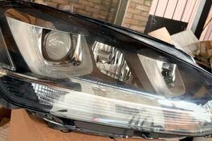 FARO PROIETTORE ANTERIORE DESTRO LED XENON VALEO
