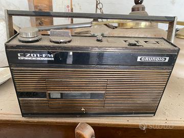 Radio antica grunding a cassette