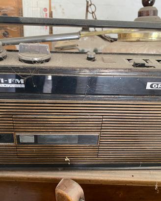 Radio antica grunding a cassette
