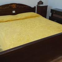 Struttura letto matrimoniale in legno