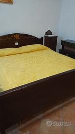Struttura letto matrimoniale in legno