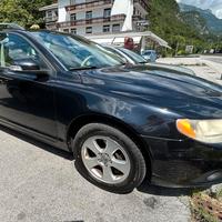 Volvo V70 2.4 D5 AWD Summum