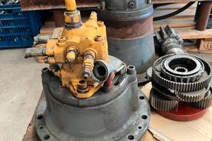 MOTORE RIDUTTORE ROTAZIONE-Liebherr