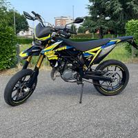 Suzuki Valenti N01 50 Motard Black Edition