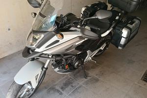 Honda nc 750x compreso di tris di valigie givi