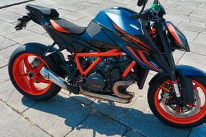 KTM 1290 super Duke r
