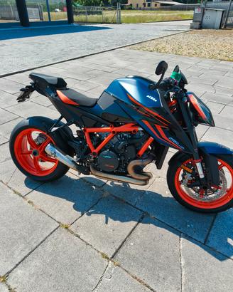 KTM 1290 super Duke r