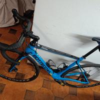 Bicicletta Bottecchia M4 Superlight Ultegra disk