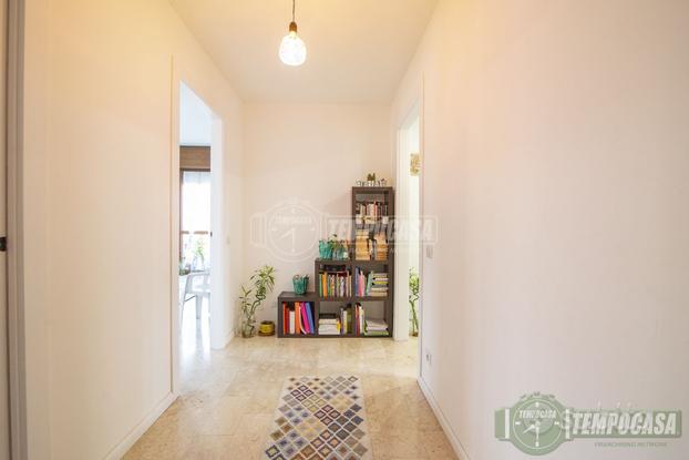 TRE LOCALI DOPPI SERVIZI CON TERRAZZO | 105 MQ | R