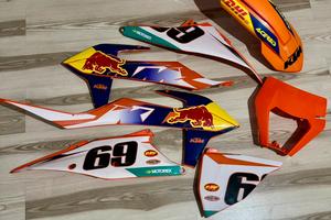 Plastiche ktm redbull