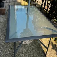 Tavolo da esterno + ombrellone