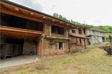 Stupendo cascinale alla piemontese