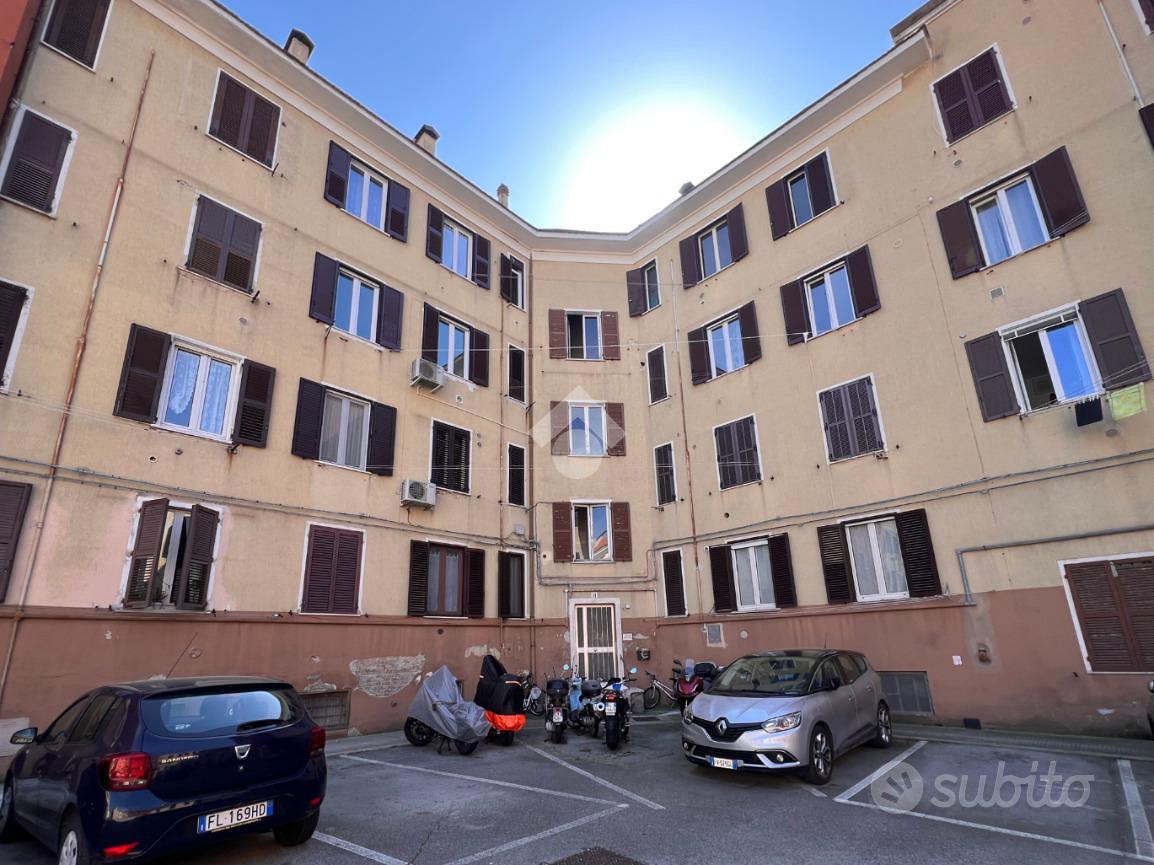 3 LOCALI A ANCONA