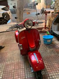 Vespa cc 150 LML  cambio automatico- Costruz. 2015