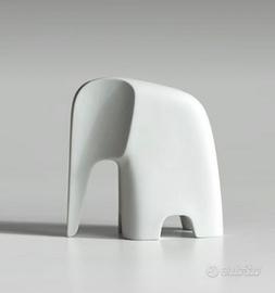 Elefantino bianco stile minimal