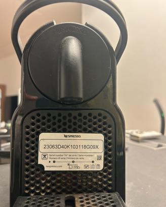 Macchina del caffe’ nespresso