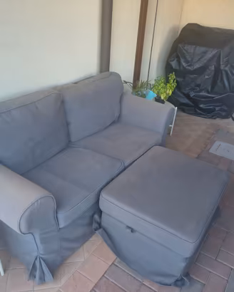 Divano e puf Ikea EKTORP