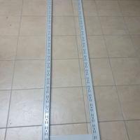 Supporto per scaffalature in ferro