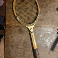 Racchetta da tennis vintage in legno – anni ’70
