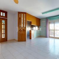 3 VANI DI 97 MQ IN MINI CONDOMINIO CON POSTO AUTO