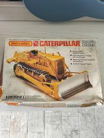 Matchbox Caterpillar D8H 1:25 Kit completo