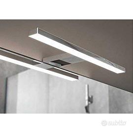 Lampada led specchio bagno