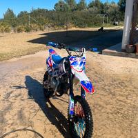 Pit bike