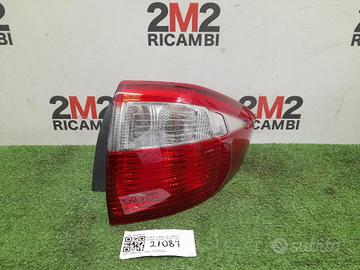 STOP FANALE POSTERIORE DESTRO FORD C - Max Serie 8