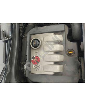Motore in attesa di prova volkswagen golf 5a