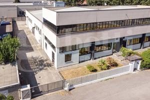 Capannone Industriale Cernusco sul Naviglio