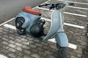 Vespa 50 special