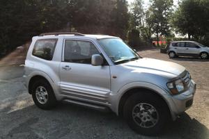 MITSUBISHI Pajero (2000-2007) - 2000