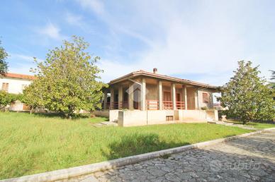 VILLA SINGOLA A CAMPOMARINO