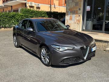 Alfa Romeo Giulia 2.2 Turbodiesel 180CV AT8 AWD Q4