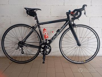 bici da corsa marca felt misura 51