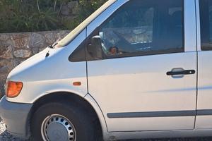 Vito Mercedes 9 posti