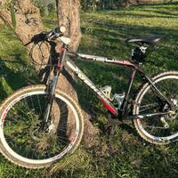 Mountain-bike Vektor Deus