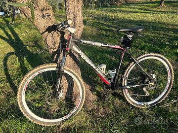 Mountain-bike Vektor Deus