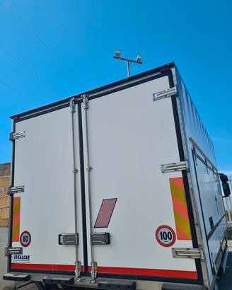 FURGONE FRIGO TERMICO USO DEPOSITO