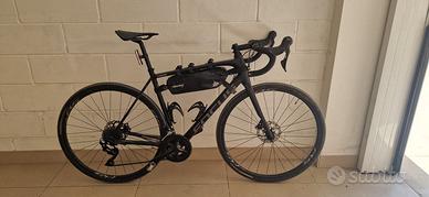Bicicletta gravel - focus paralane