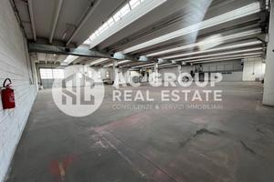 SARONNO - CAPANNONE PRODUTTIVO CON UFFICI