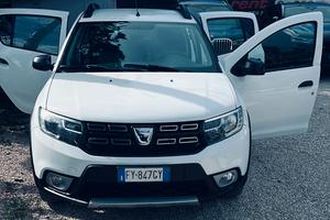 Dacia Sandero Stepway 0.9 Tce Turbo Gpl  Wow