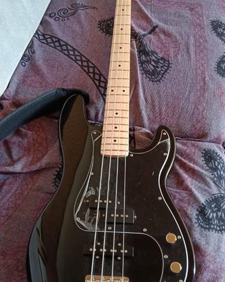 Basso Squier PrecisionPJ + ampli