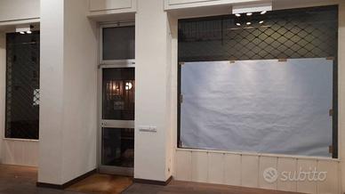 Immobile di 78 m² con 1 locale a Seregno