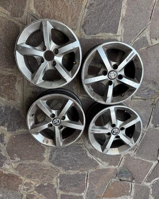 4 cerchi in lega Arcasting Toyota yaris