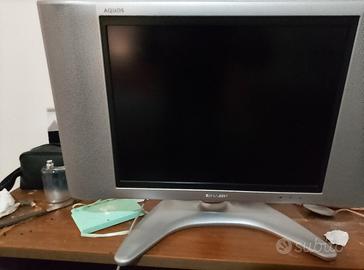 TV Sharp LCD 22 pollici
