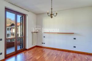 Trilocale recente ultimo piano terrazzo box doppio