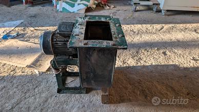 turbina di aspirazione trifase