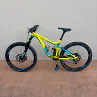 Giant ALUXX SL FluidForm 27,5” MTB full