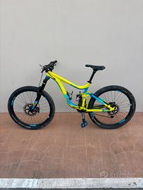 Giant ALUXX SL FluidForm 27,5” MTB full